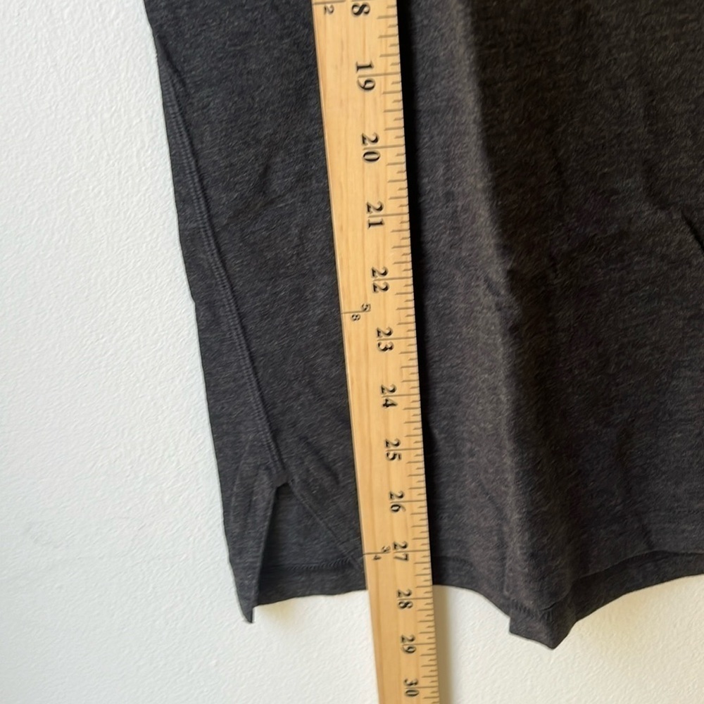 NWT OnCloud Men’s Comfort T Workout Shirt Size Medium New With Tags - Picture 8 of 9